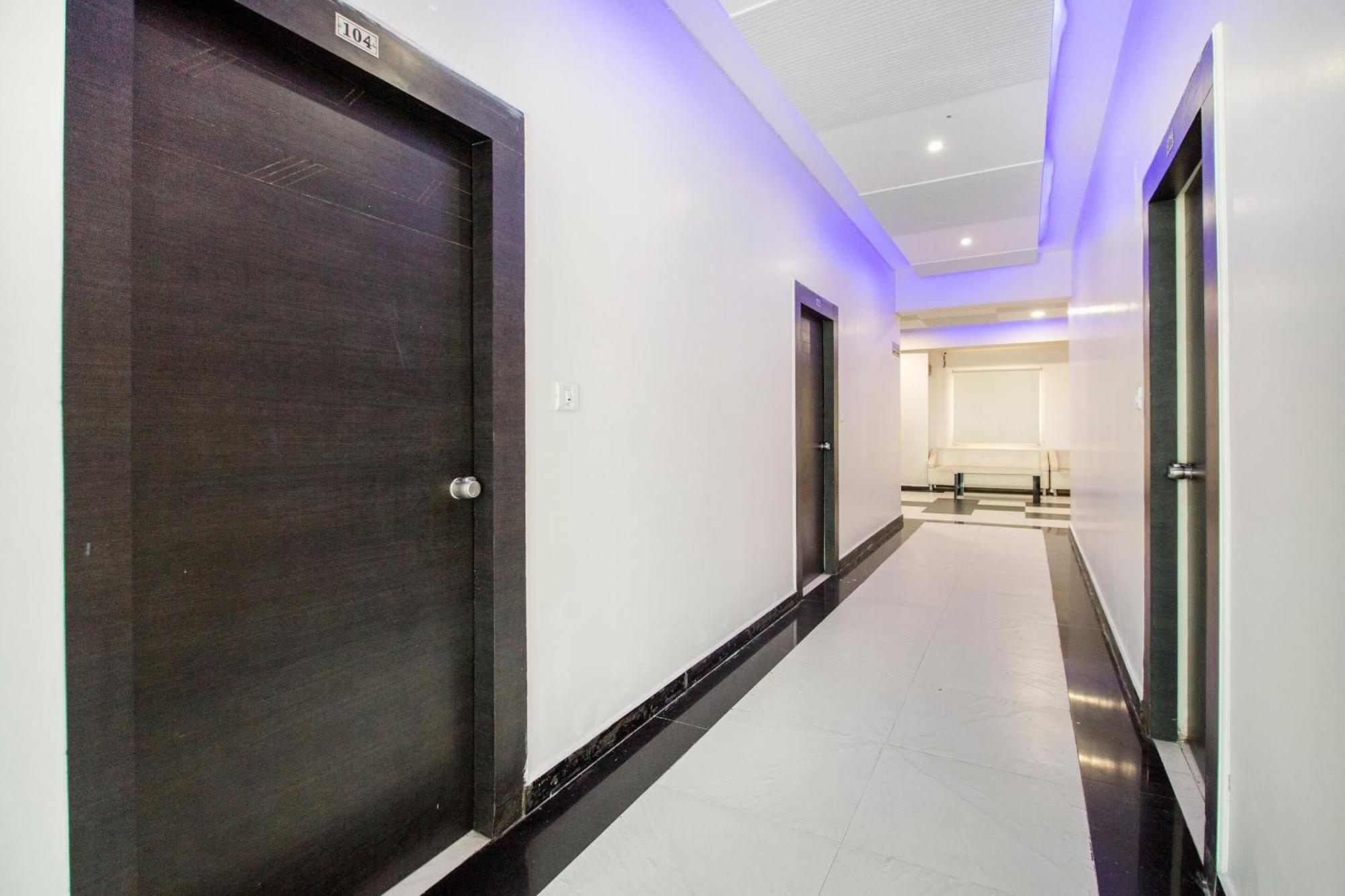 Hotel O Palak Residency Near Erragadda Metro Station Хидерабад Екстериор снимка