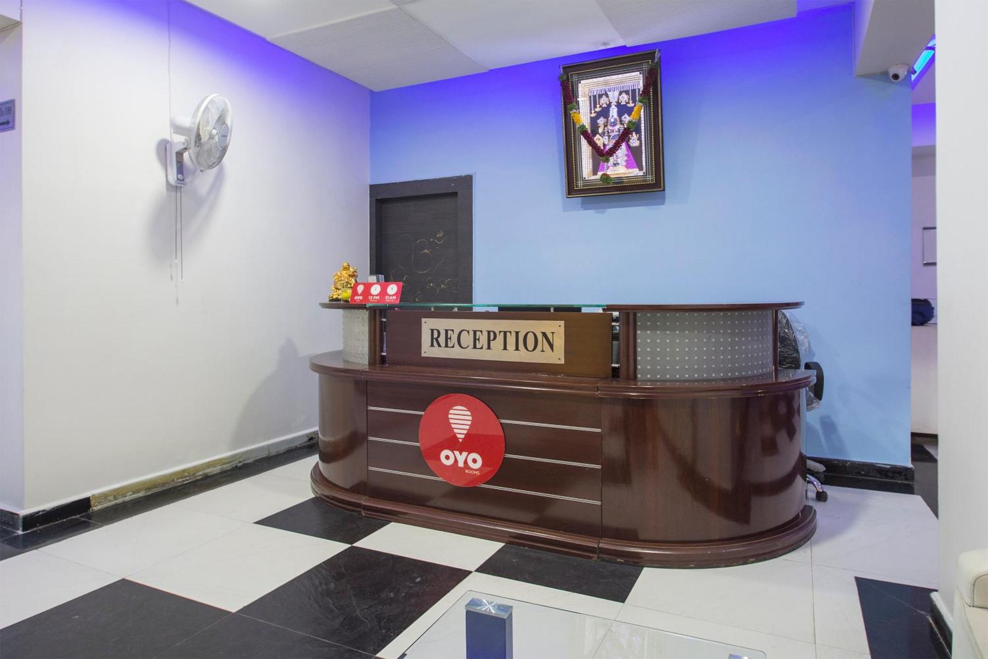 Hotel O Palak Residency Near Erragadda Metro Station Хидерабад Екстериор снимка