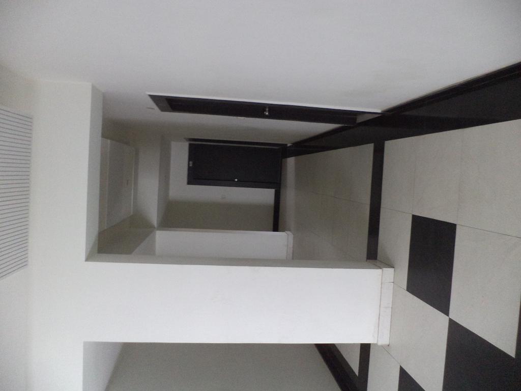 Hotel O Palak Residency Near Erragadda Metro Station Хидерабад Екстериор снимка