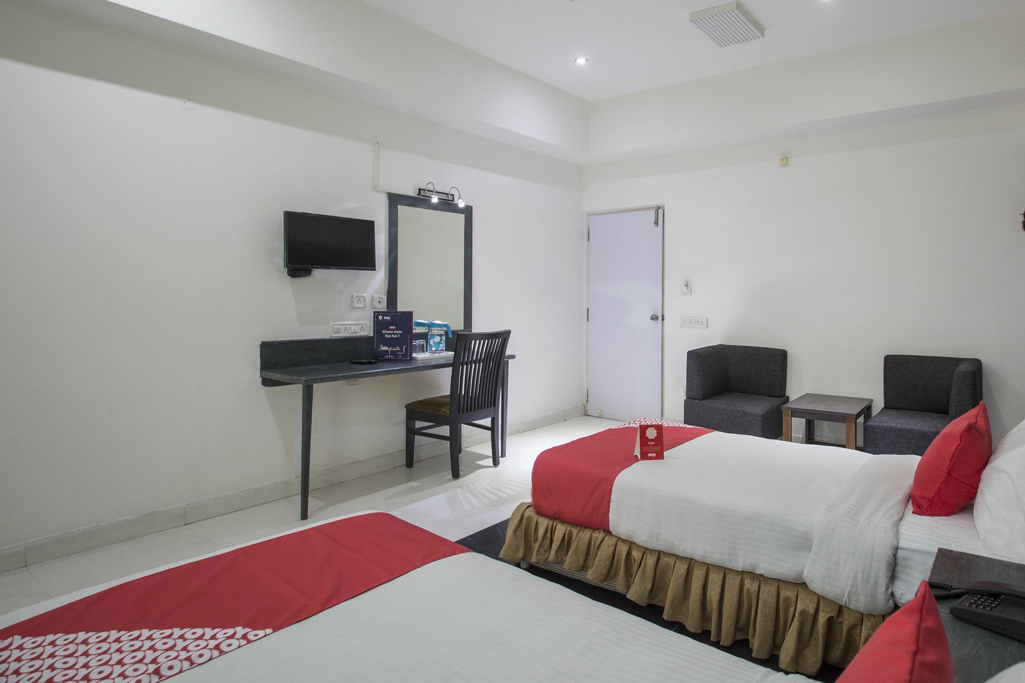 Hotel O Palak Residency Near Erragadda Metro Station Хидерабад Екстериор снимка